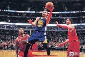 腰旗小巨星专访：在球场上，她学会了不只为赢